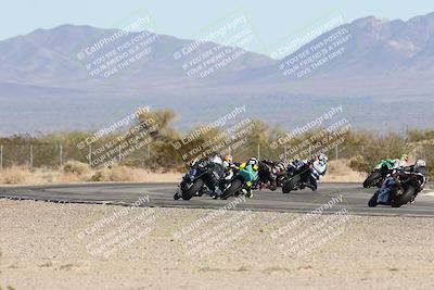 media/Dec-06-2025-CVMA (Sat) [[4a896cc04c]]/Race 4-Formula Middleweight/